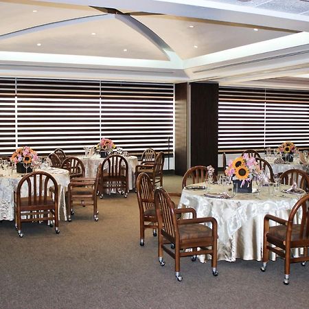 San Juan Park Hotel 산후안델리오 외부 사진 The ballroom