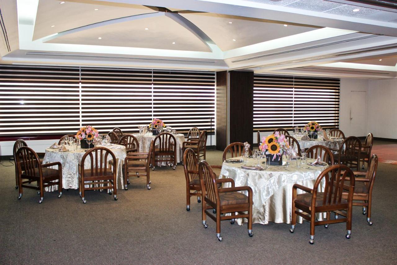 San Juan Park Hotel 산후안델리오 외부 사진 The ballroom